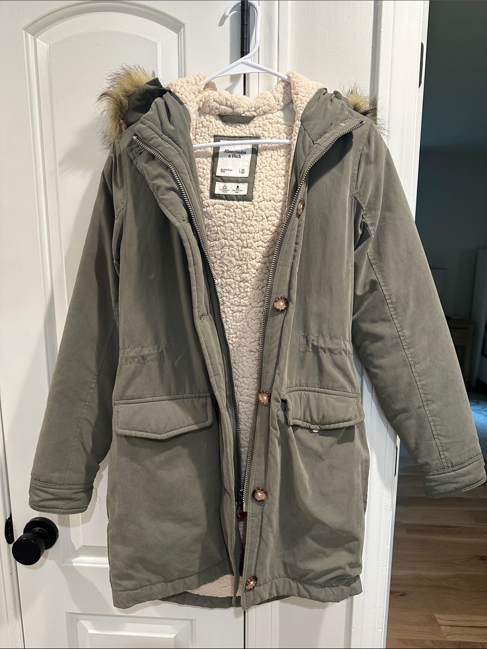 Abercrombie & Fitch Olive Green Sherpa-Lined Parka Coat